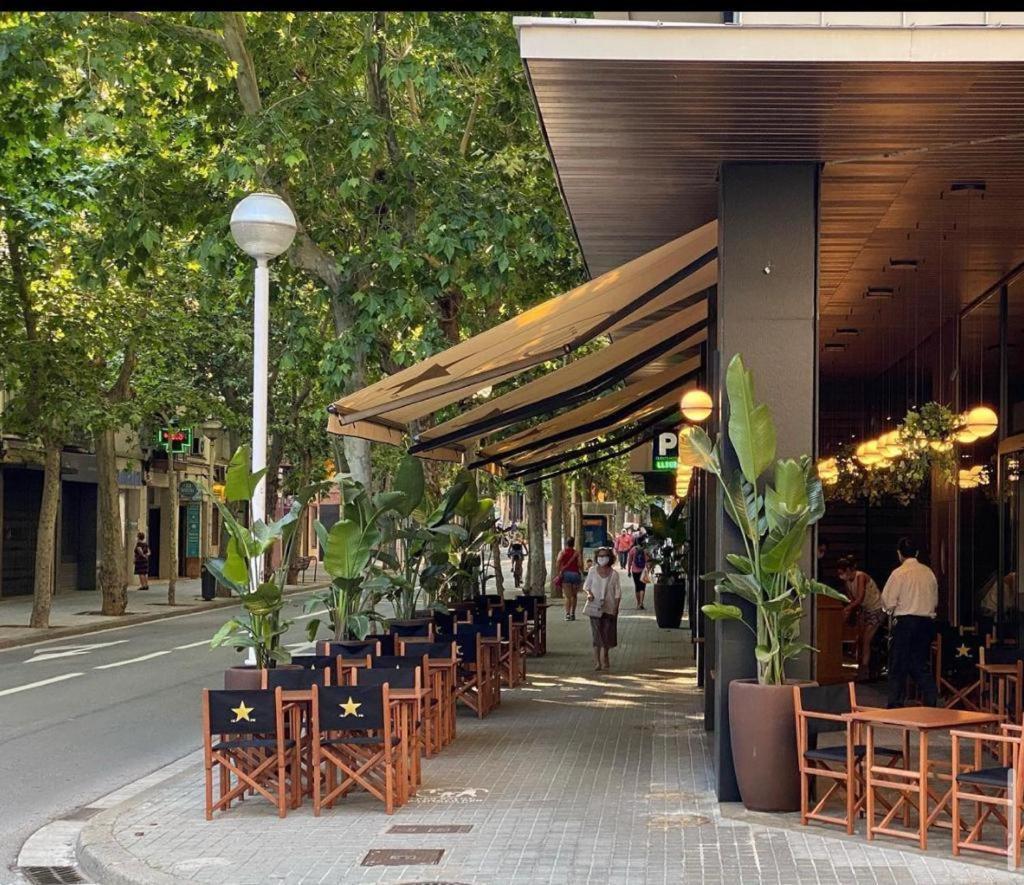 Hotel Urpi Sabadell Exterior photo