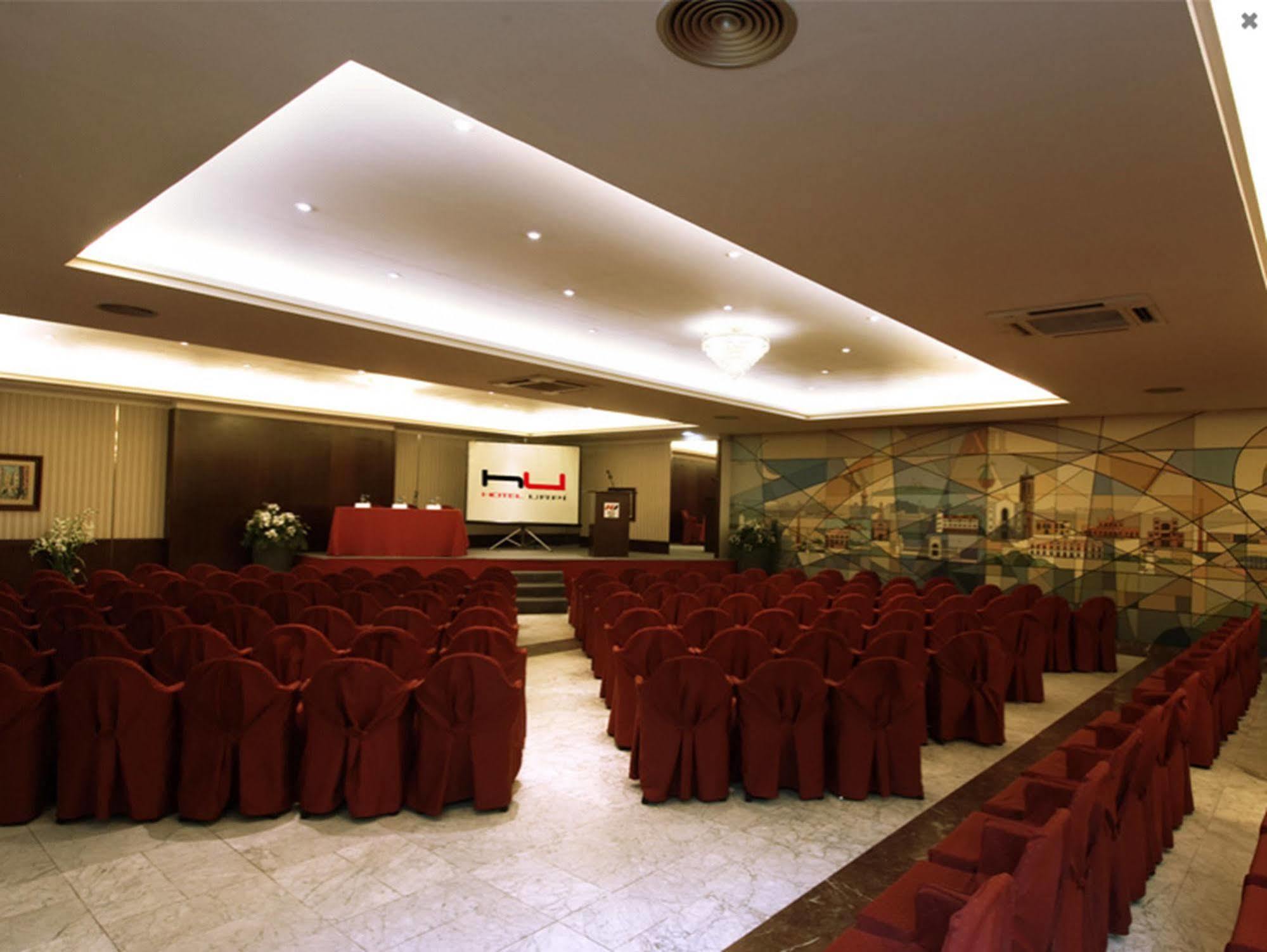 Hotel Urpi Sabadell Exterior photo